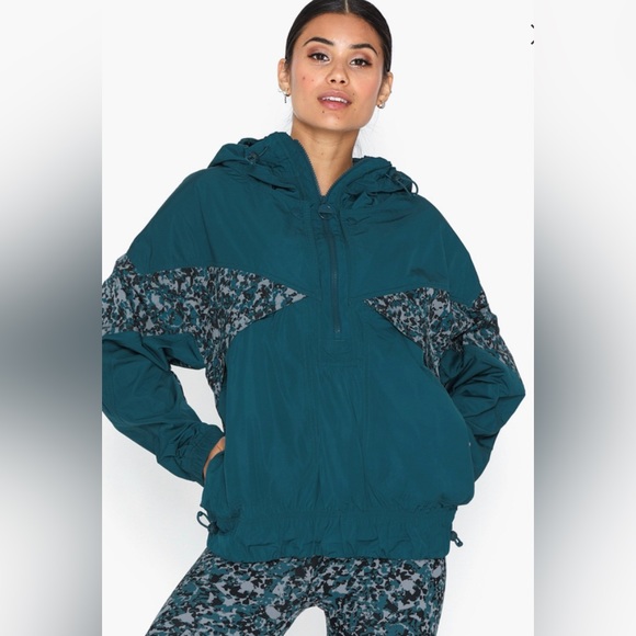 Adidas- STELLA McCARTNEY Light Po Jacket - Picture 4 of 7